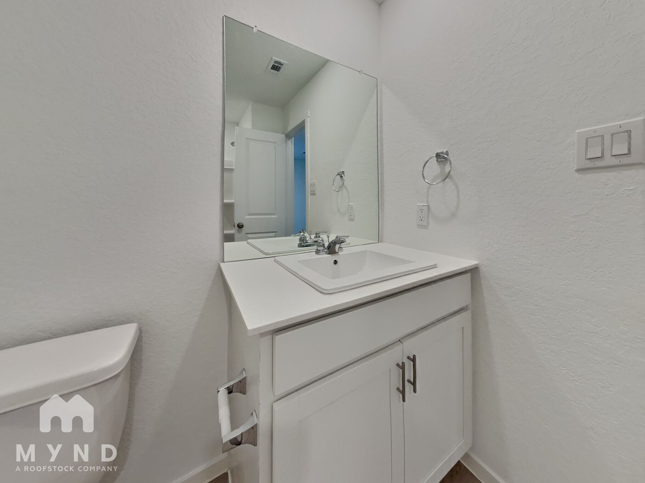 Building Photo - 510 River Run Wy