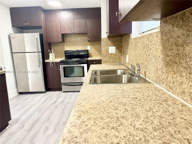 Building Photo - 7528 NE 3rd Ct