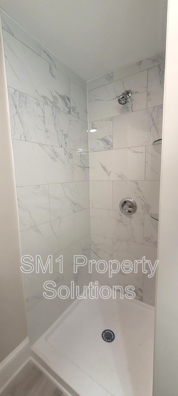 Building Photo - 514 N Hamilton St