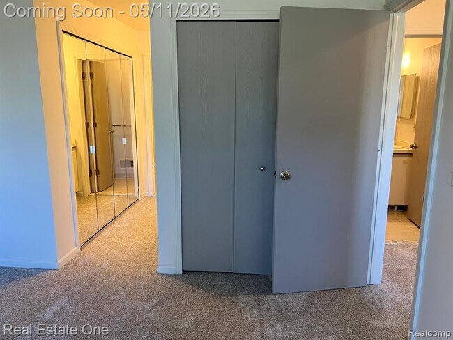 Building Photo - 1629 Glenbrooke Ct