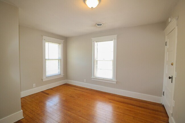 Building Photo - 826 Vattier Street