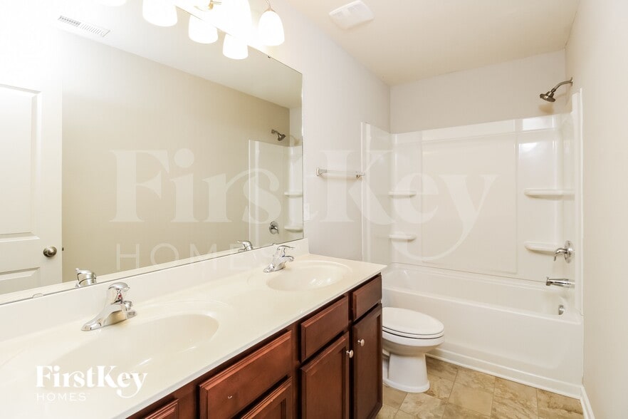 Building Photo - 1635 Haddington Point Dr