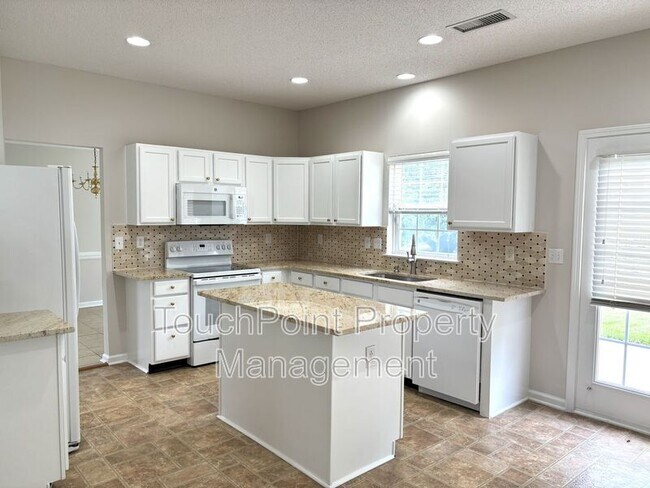 Building Photo - 8620 Grey Squirrel Ct