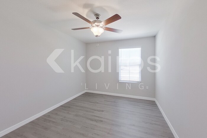 Building Photo - 8644 SW 44th Ct