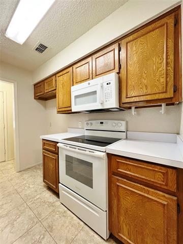 Building Photo - 1110 S Rusk St