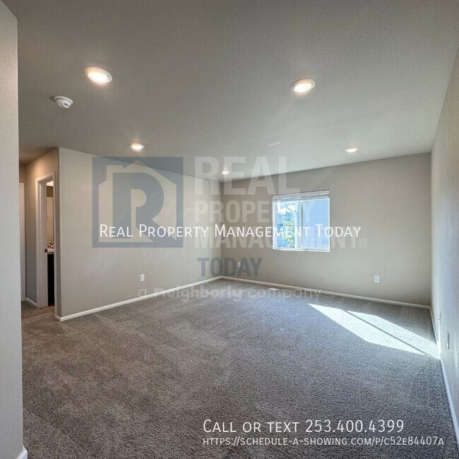 Building Photo - 3114 14th Ave NW