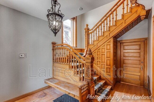 Building Photo - 1452 Detroit St