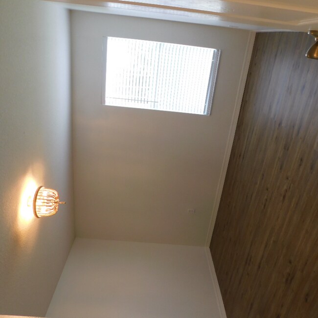 Building Photo - 22141 Breaker Point Ln