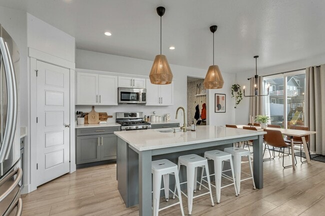 Building Photo - 14636 Snow Leopard Ln