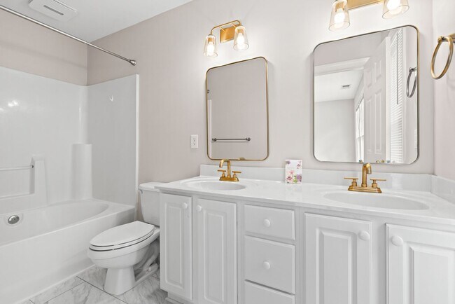 Building Photo - Available mid-July! 2 Bedroom, 2.5 bath Southern Village Stunner!