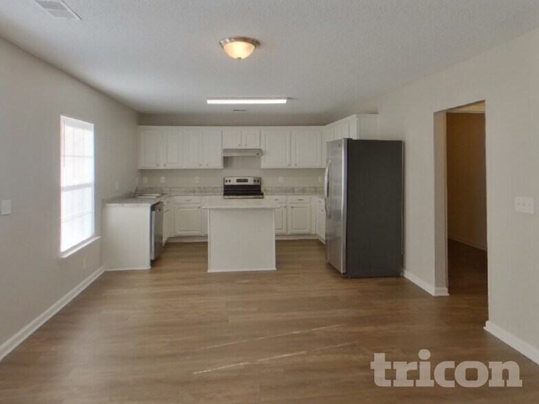 Building Photo - 228 Summer Park Rd