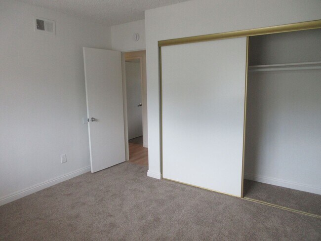 Building Photo - Duggan Property Management, Inc Presents -North Hills (4 bed, 2 bath)