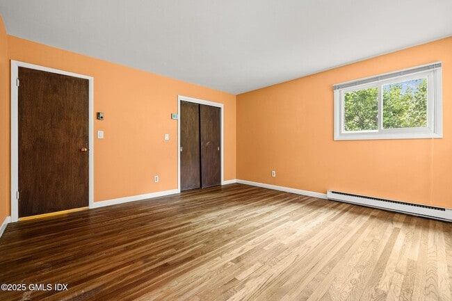 Building Photo - 37 Windsor Ln