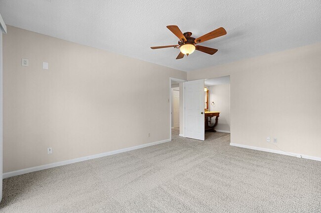 Building Photo - COMING SOON!! Spacious 2-Bedroom, 2-Bath C...