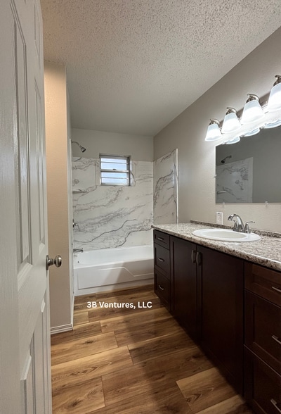 Building Photo - 2809 E 25th St