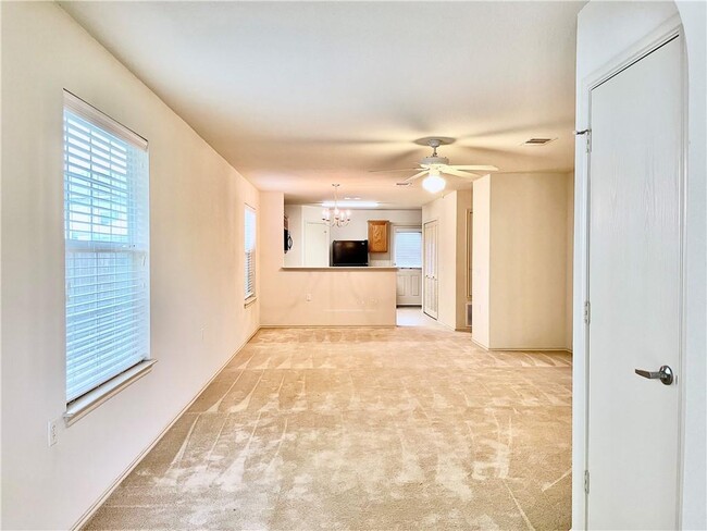 Building Photo - 11905 Aitne Ln