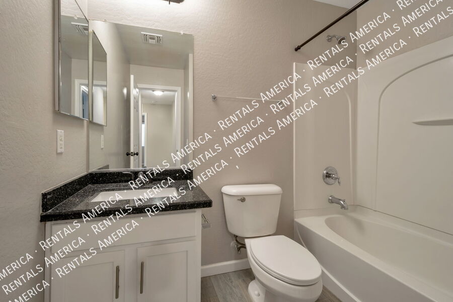 Building Photo - 2739 W Kristina Ave