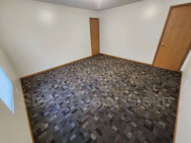 Building Photo - 659 N 25th St