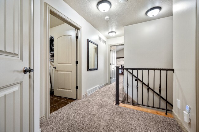 Building Photo - 3315 Birch Creek Rd