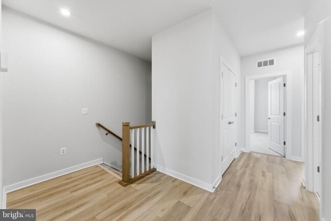 Building Photo - 2136 Glacier Rd