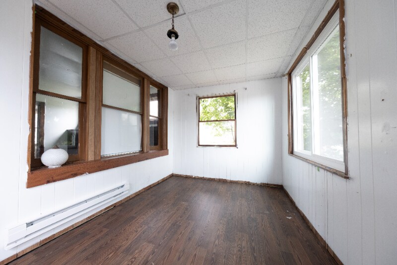 Building Photo - 1022 Kenneth Ave