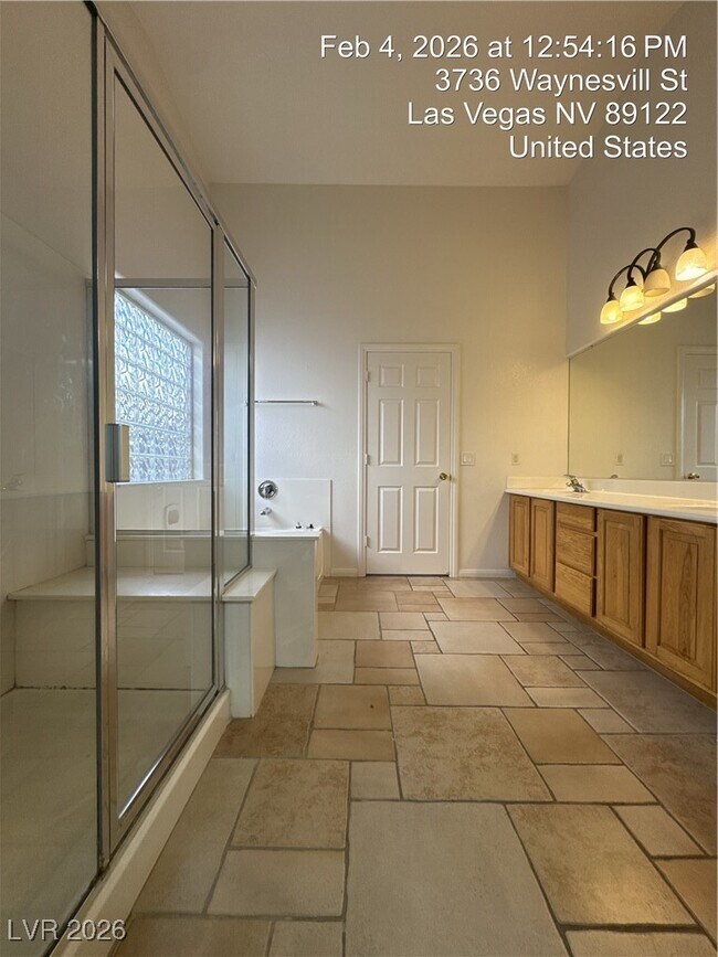 Building Photo - 3736 Waynesvill St