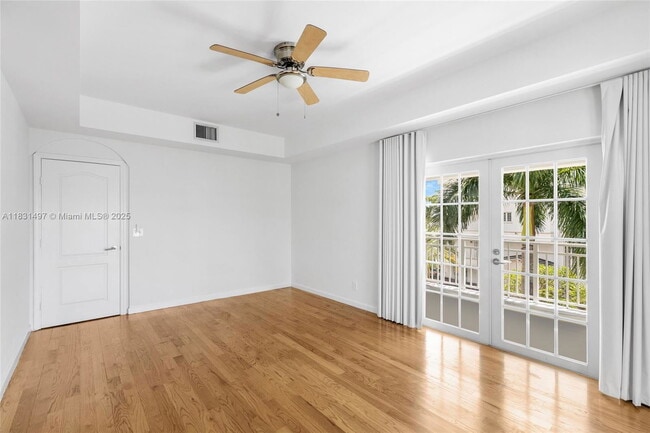 Building Photo - 1415 Sunset Harbour Dr