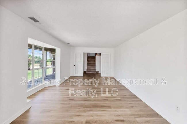 Building Photo - 13264 Jackson Rd