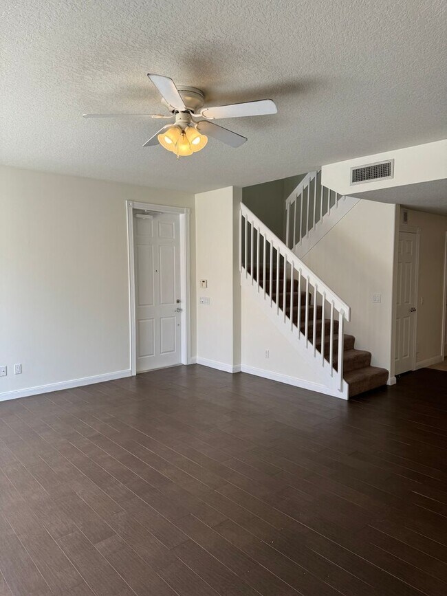 Building Photo - Beautiful Lake Nona Townhome