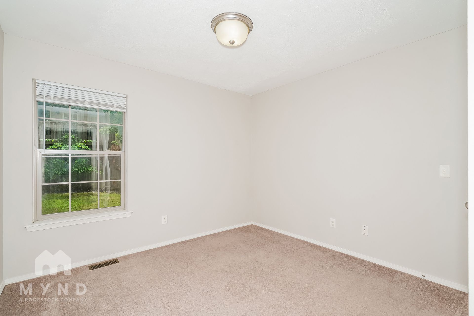 Building Photo - 5673 S Lexington Ave