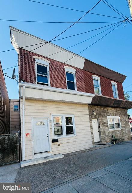 Building Photo - 231 3rd St