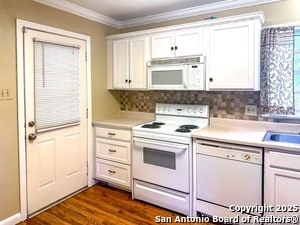 Building Photo - 443 Irvington Dr