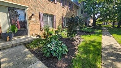 Building Photo - 5305 Berrywood Dr