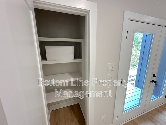 Building Photo - 1360 Briar Creek Rd