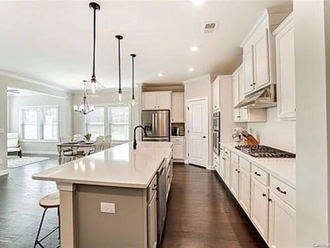 Building Photo - Ellington Downs Home! Top Rated Schools!