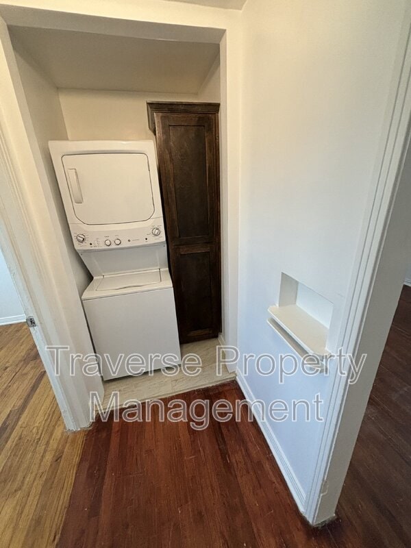 Building Photo - 2645 Canberra Ct