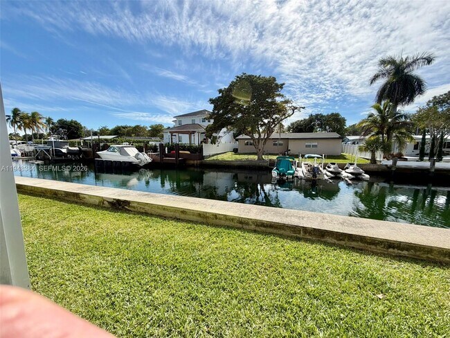 Building Photo - 13105 Ixora Ct