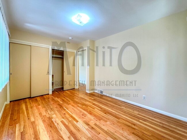 Building Photo - Tranquil Home Steps from Manito Park