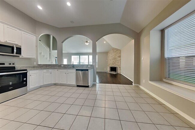 Building Photo - 20822 Heather Grove Ct