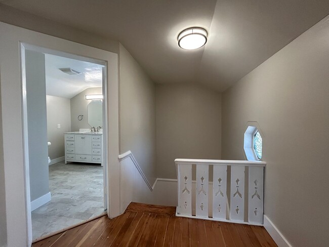 Building Photo - Vintage Aesthetic Meets Modern Glow-Up! Your Next Home Is Here!