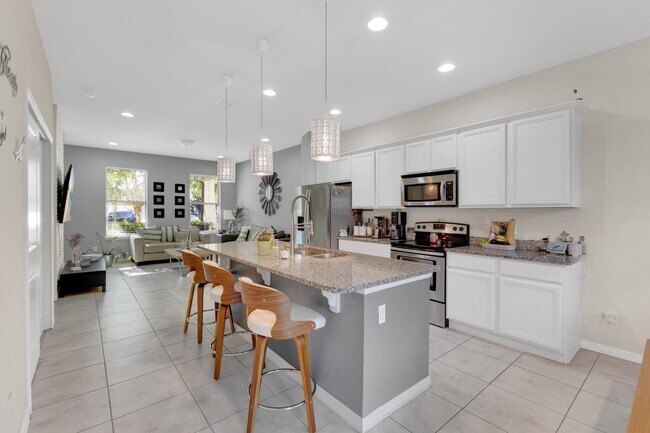 Building Photo - 5120 Caspian St