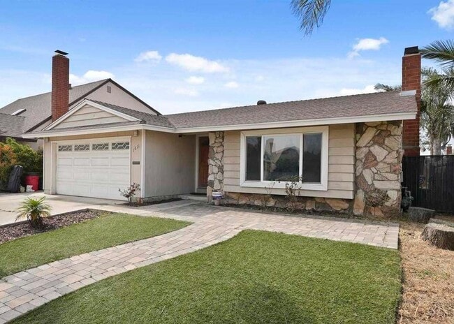 Building Photo - 1611 Sombrero Way