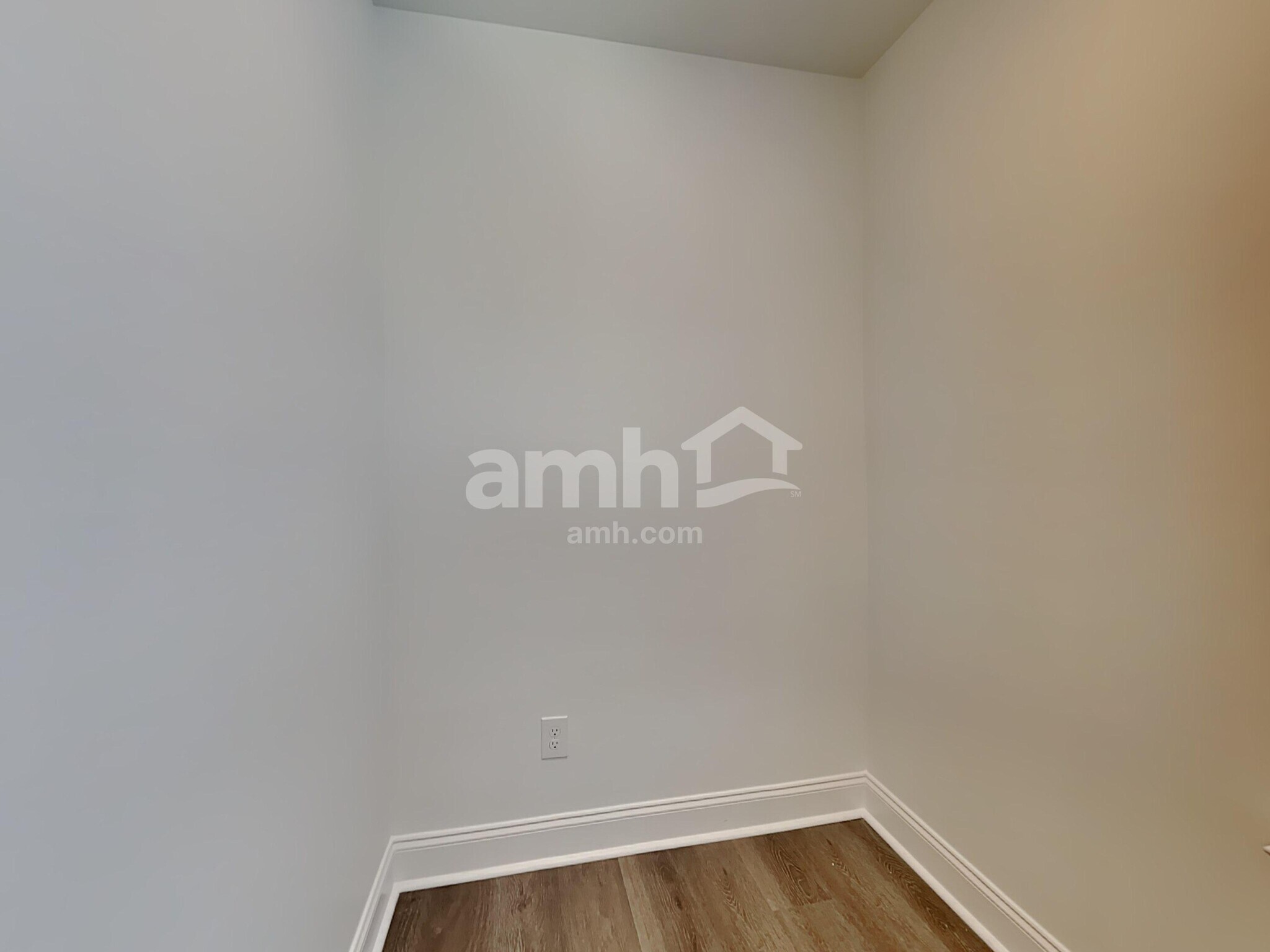 Building Photo - 318 Calla Lily Ct