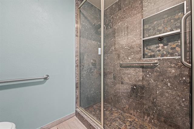 Building Photo - 808 Thompson Dr