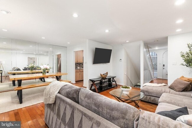 Building Photo - 4920 Herkimer St