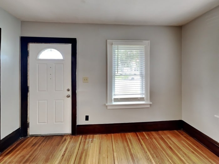 Building Photo - 2504 E 42nd St