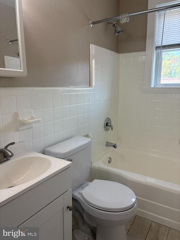 Building Photo - 611 Broadway