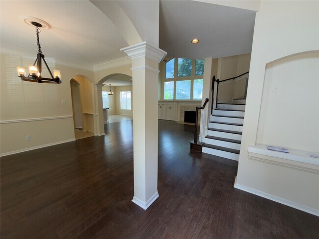 Building Photo - 4110 Royal Plantation Ln