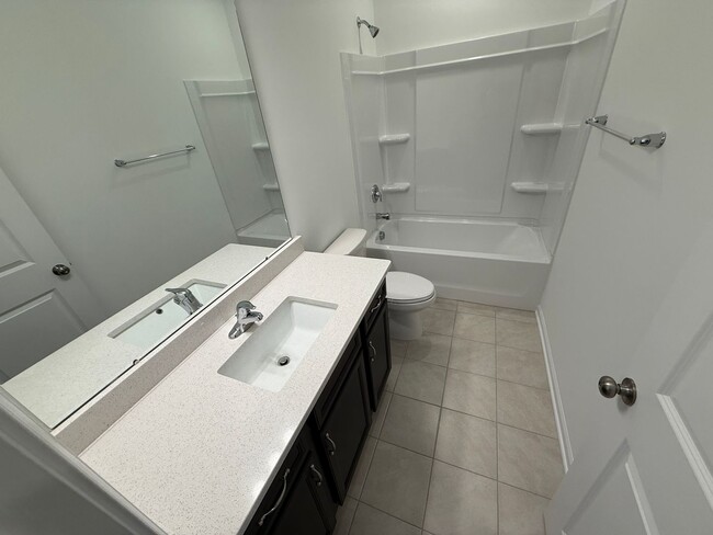 Building Photo - Brand New 3-Story home in the heart of Nor...