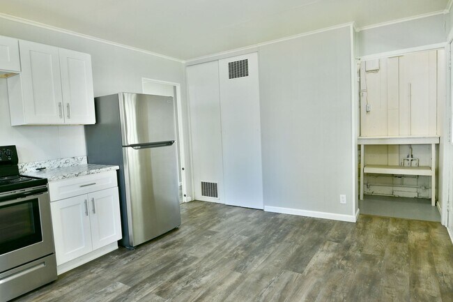 Building Photo - Rental in Champion Twp!